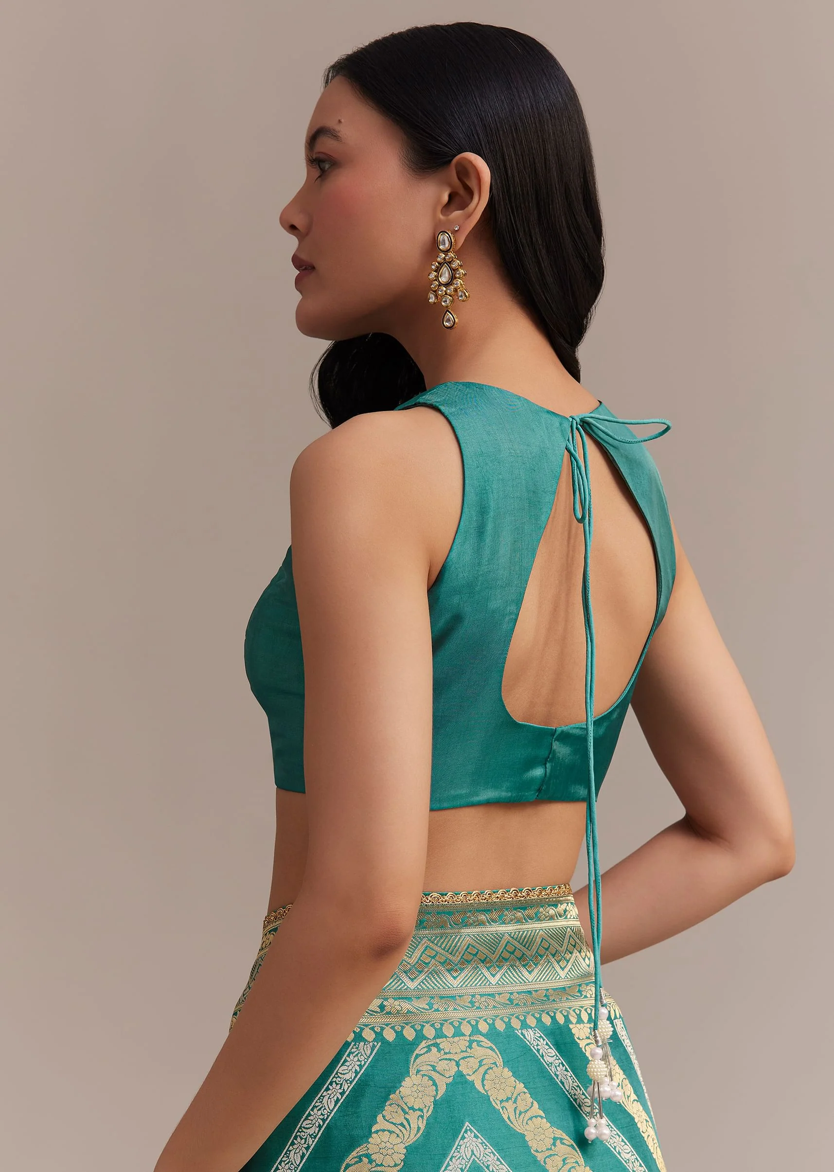 Turquoise Green Dola Silk Saree With Zari Weaving - Image 8
