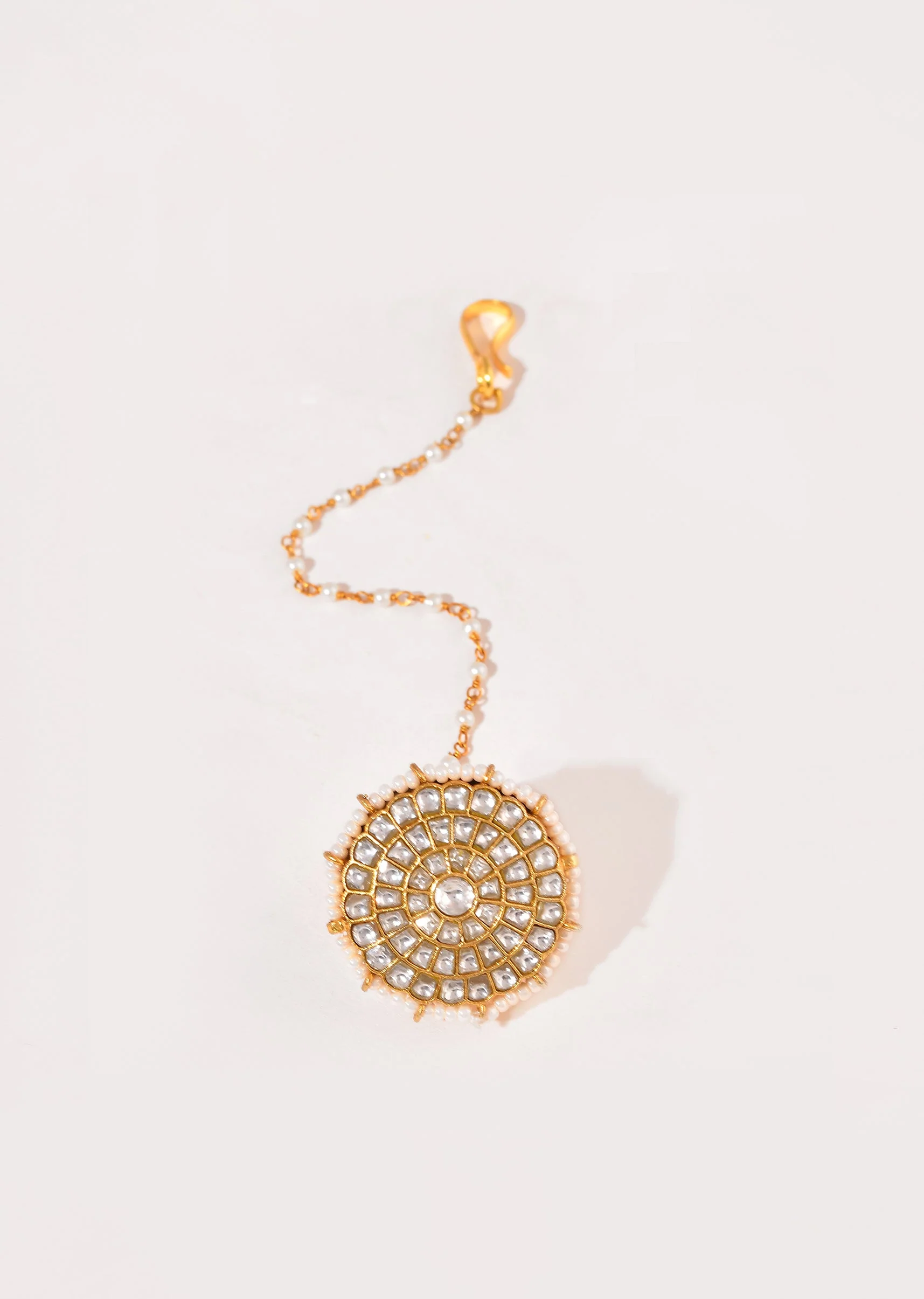 White and Gold Tone Kundan Maangtikka - Image 2