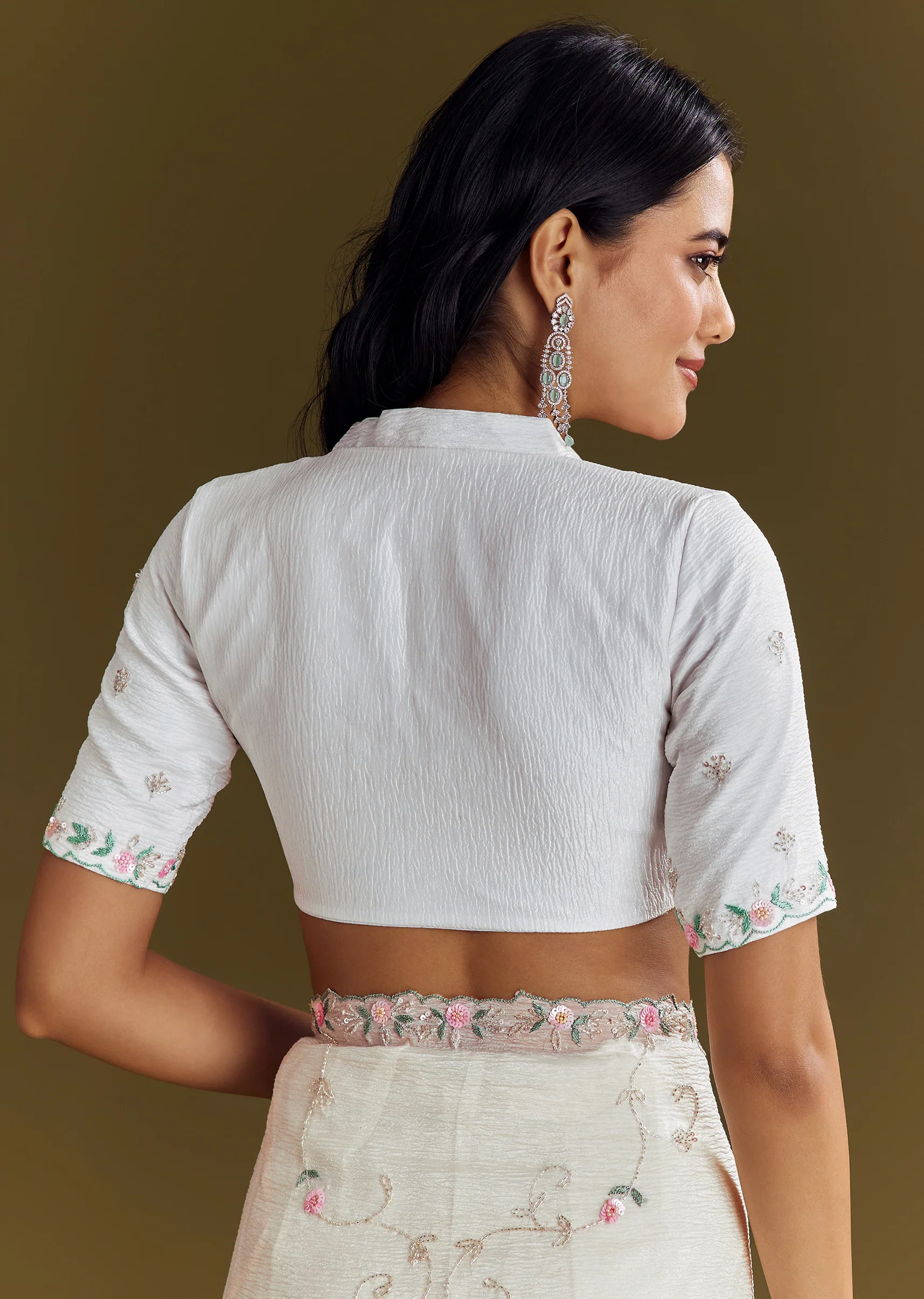 White Crush Tissue Saree With Cutdana And Beads Scallop Border - Image 8