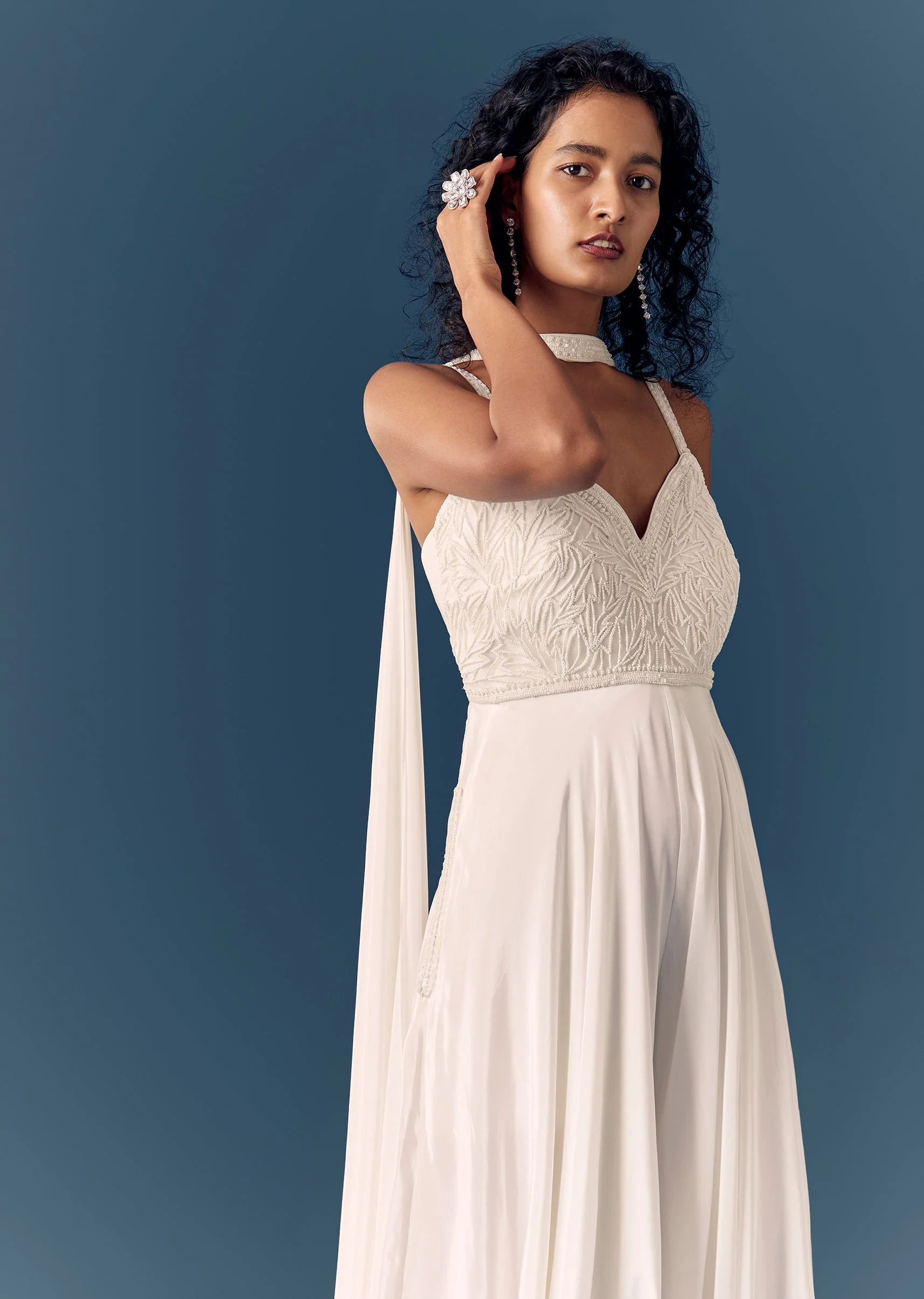 White Embellished Jumpsuit With Dupatta - Image 4