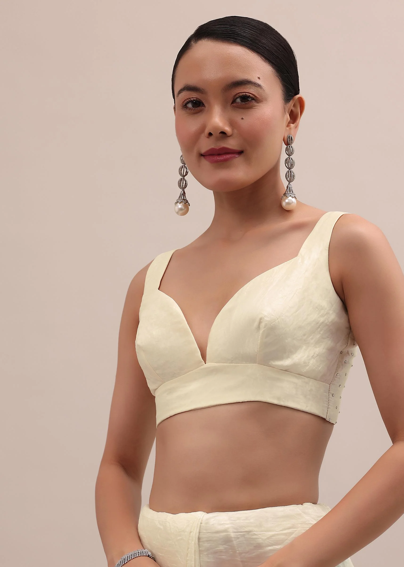 White Embroidered Tissue Saree With Unstitched Blouse - Image 7
