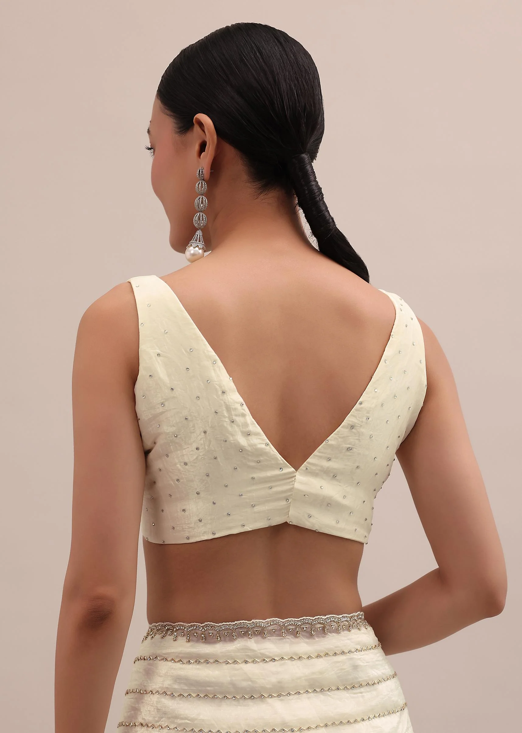 White Embroidered Tissue Saree With Unstitched Blouse - Image 8