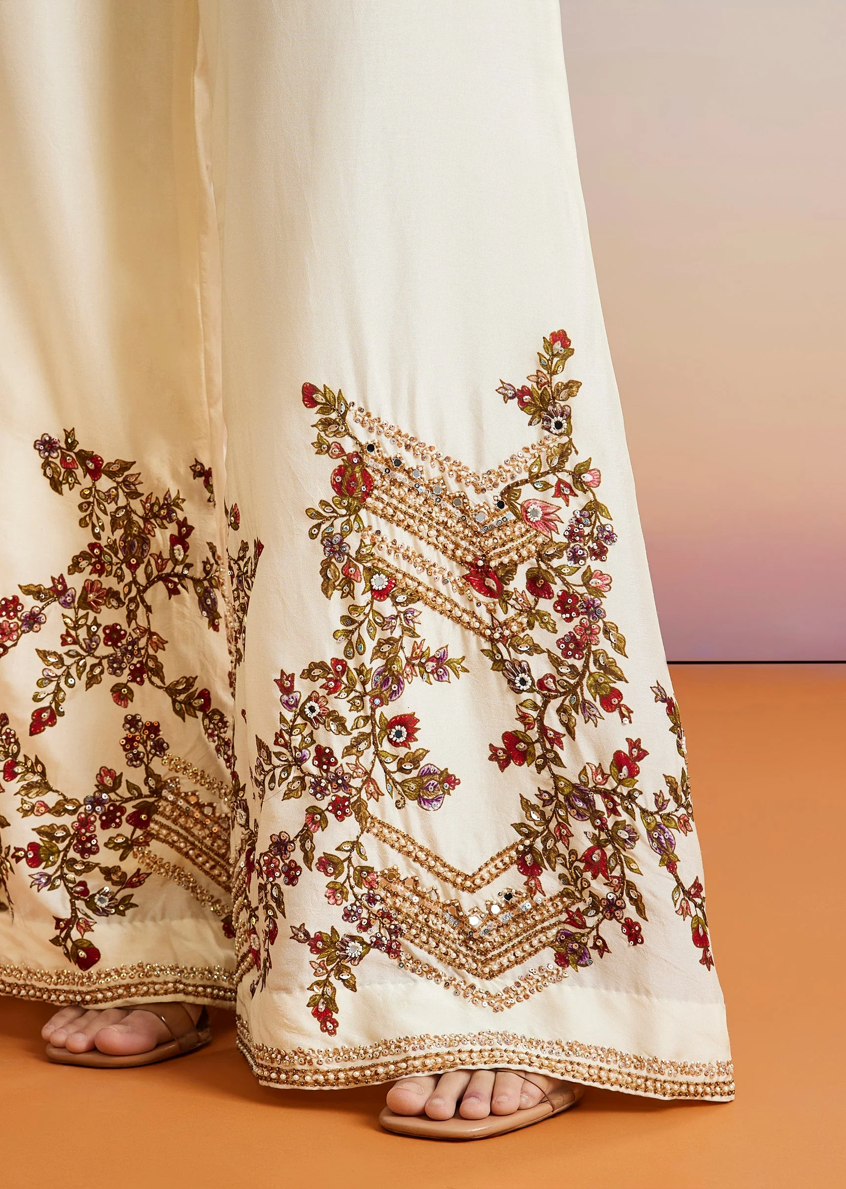 White Floral Printed Silk Blend Co-ord Set - Image 4
