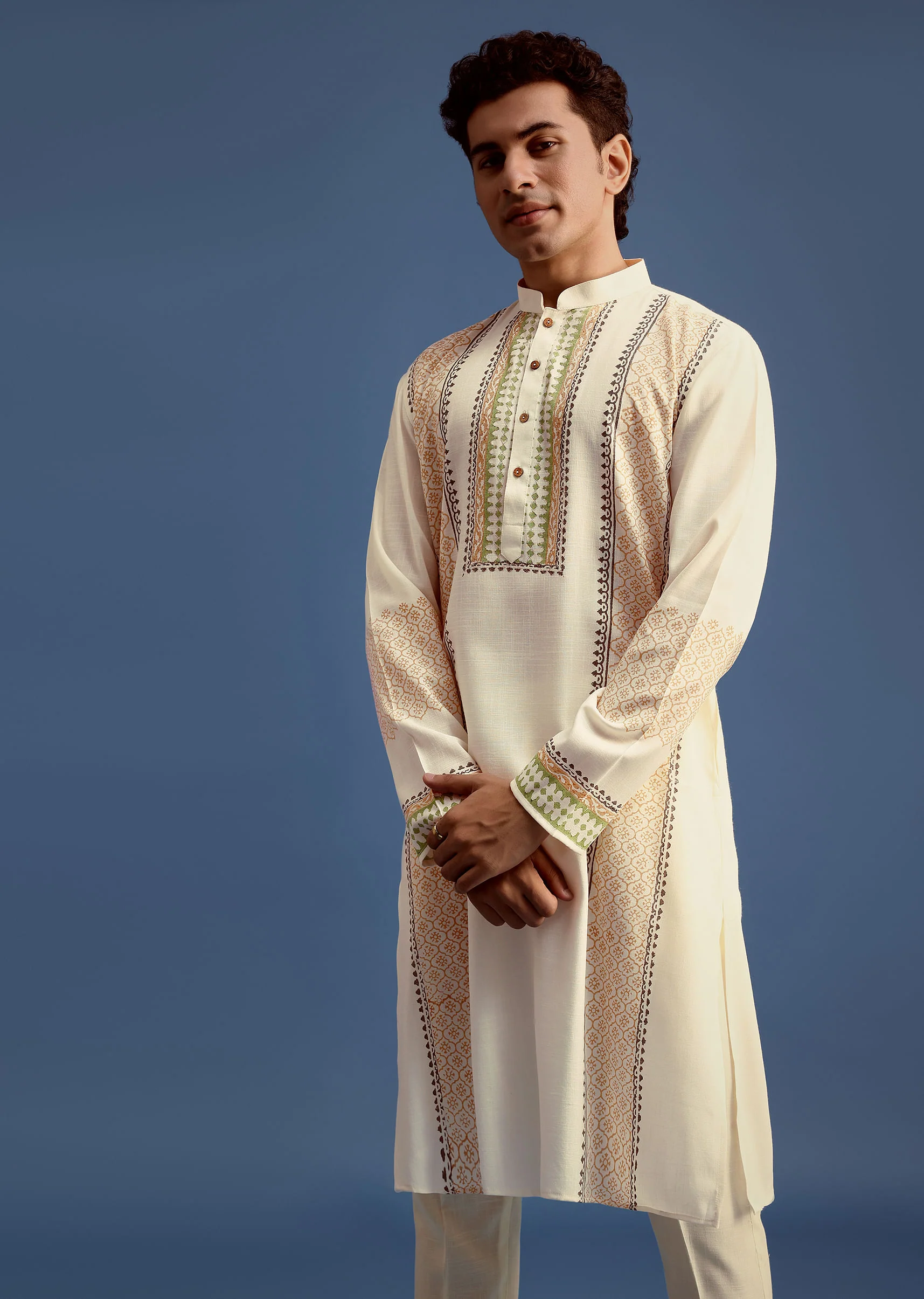 White Hand Block Printed Kurta Set With Zari Embroidery - Image 4