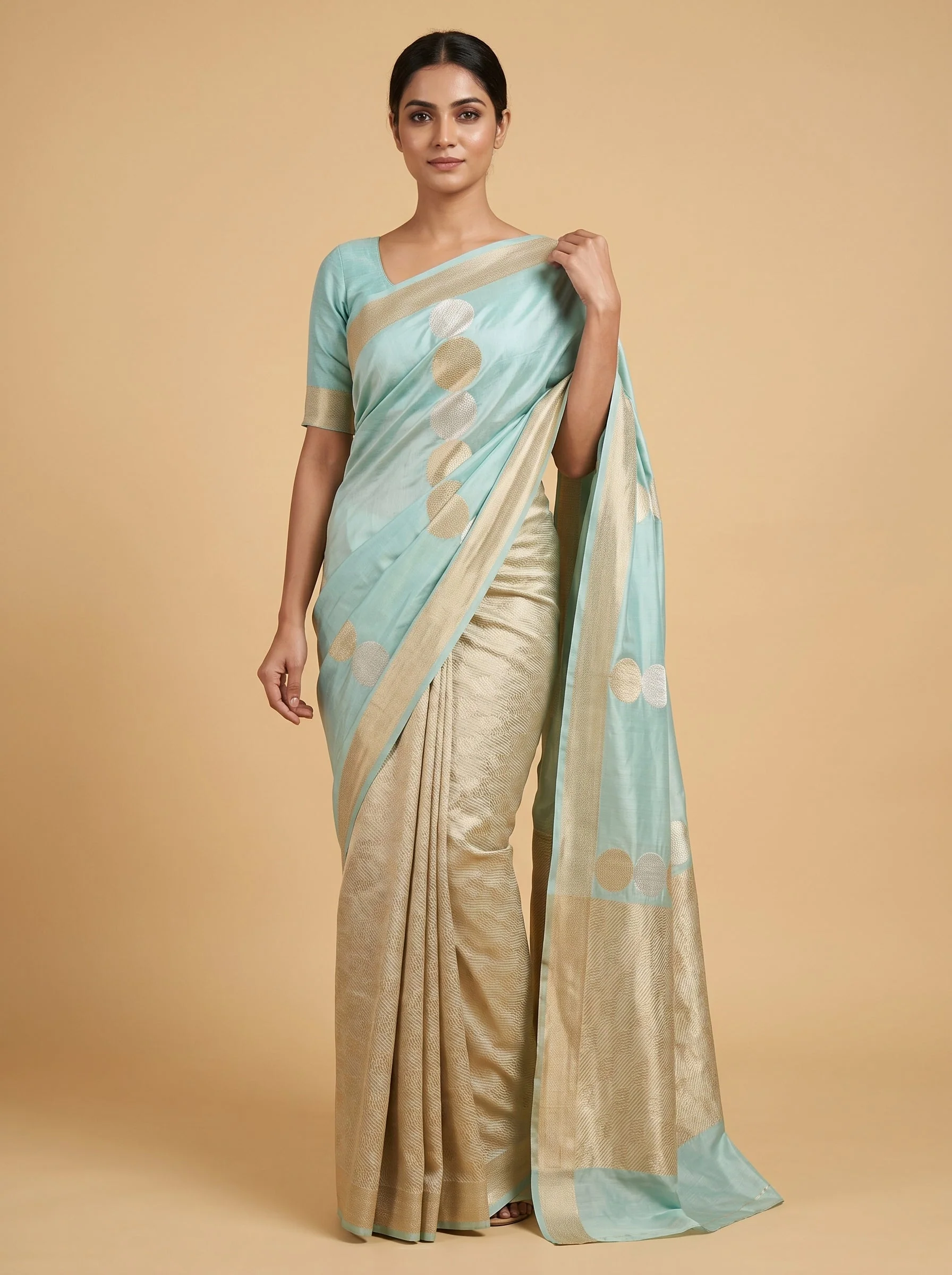 White Heritage Classic Handloom Saree
