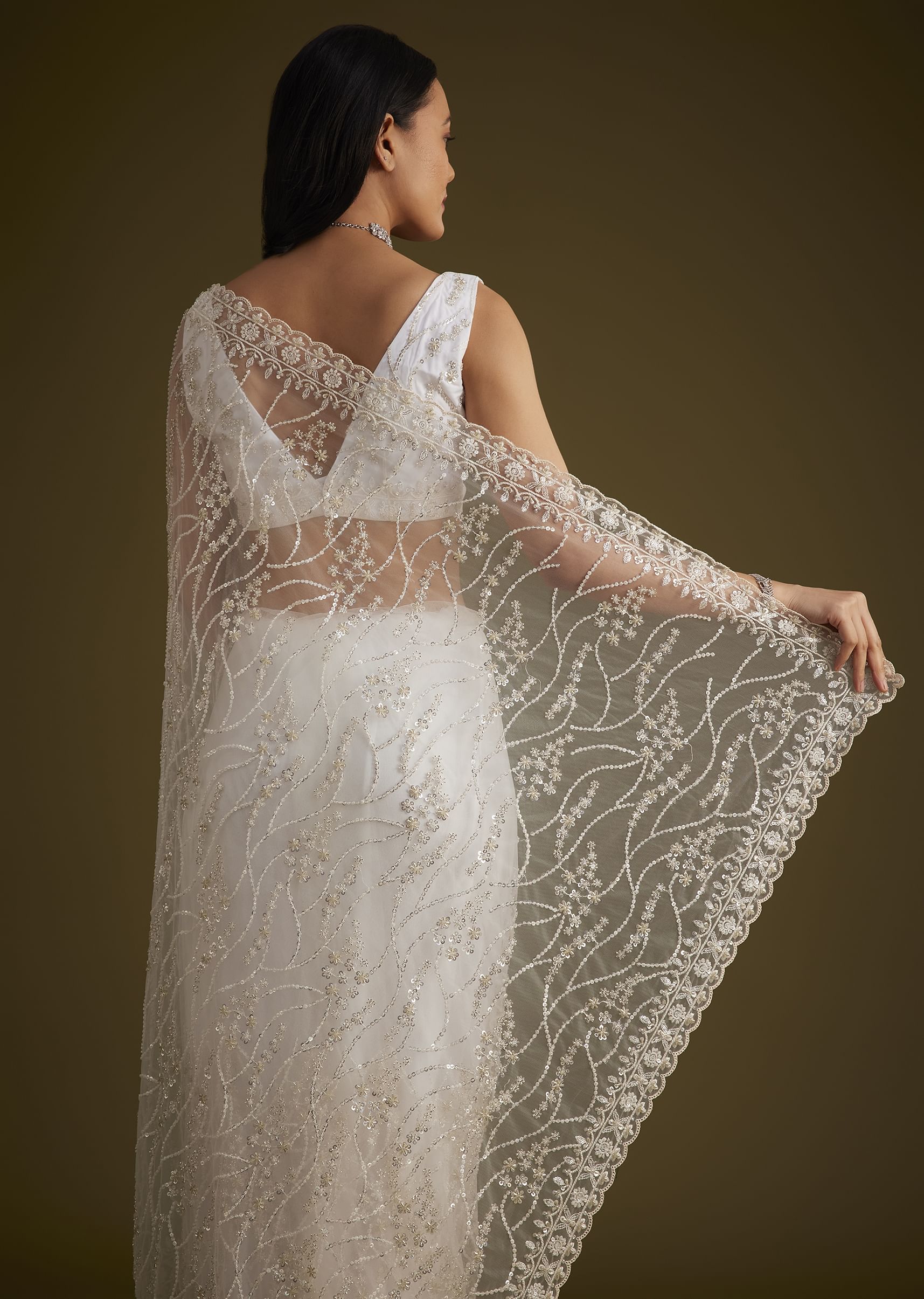 White Net Saree With Sequins And Stones Embroidery - Image 4