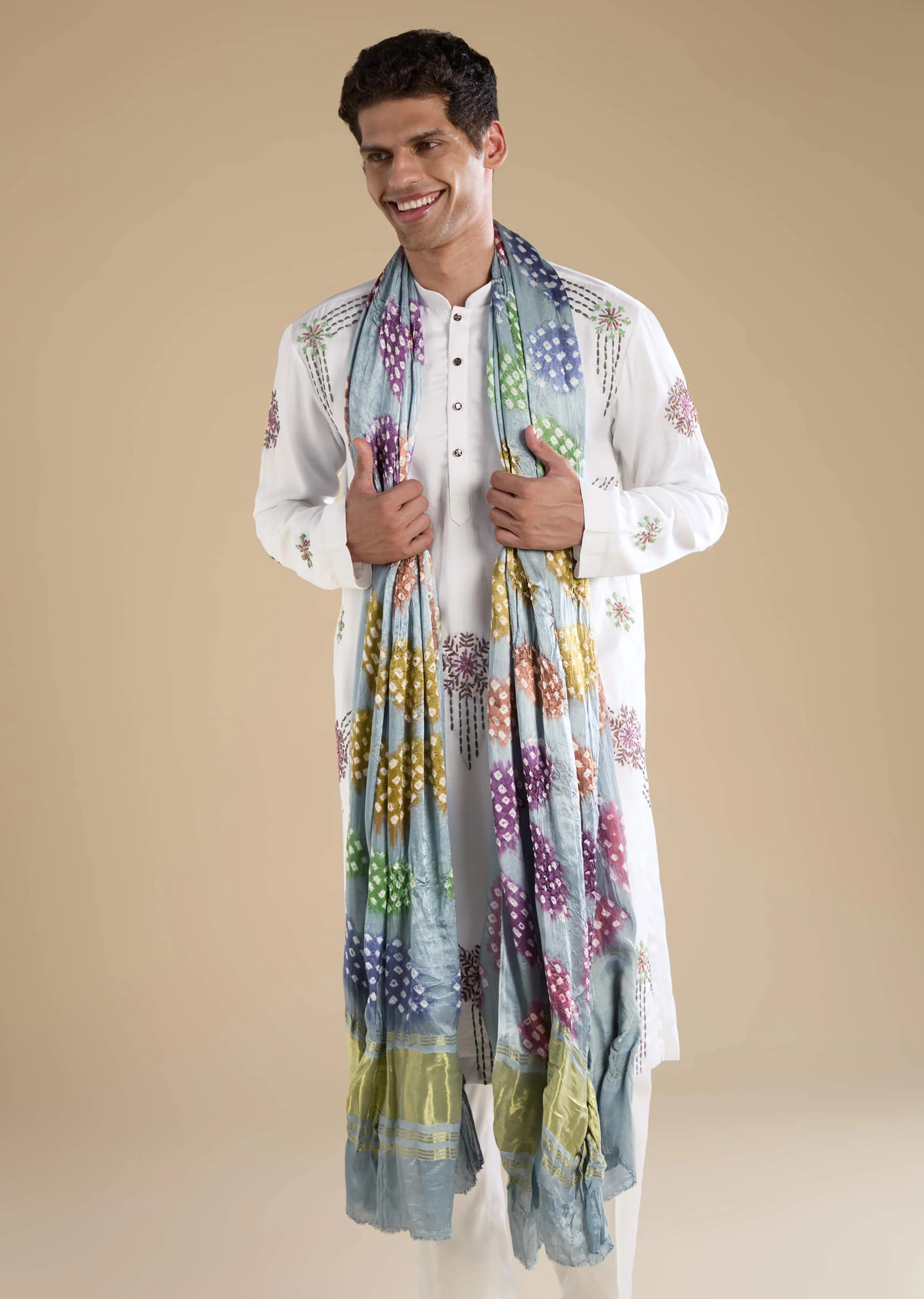 White Silk Blend Mens Kurta Set with Bandhani Dupatta - Image 2