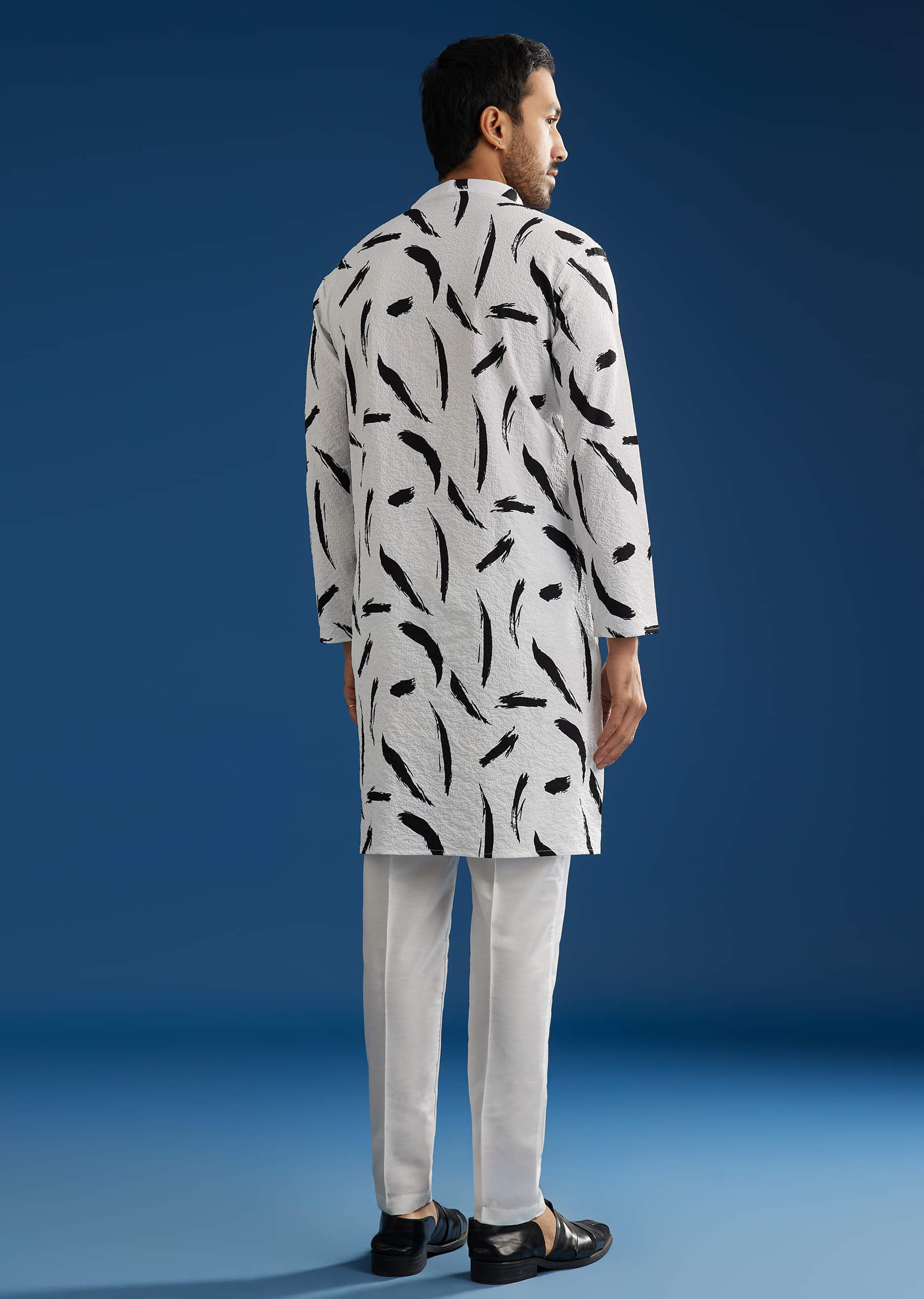 White Silk Kurta Set With Abstract Prints - Image 5