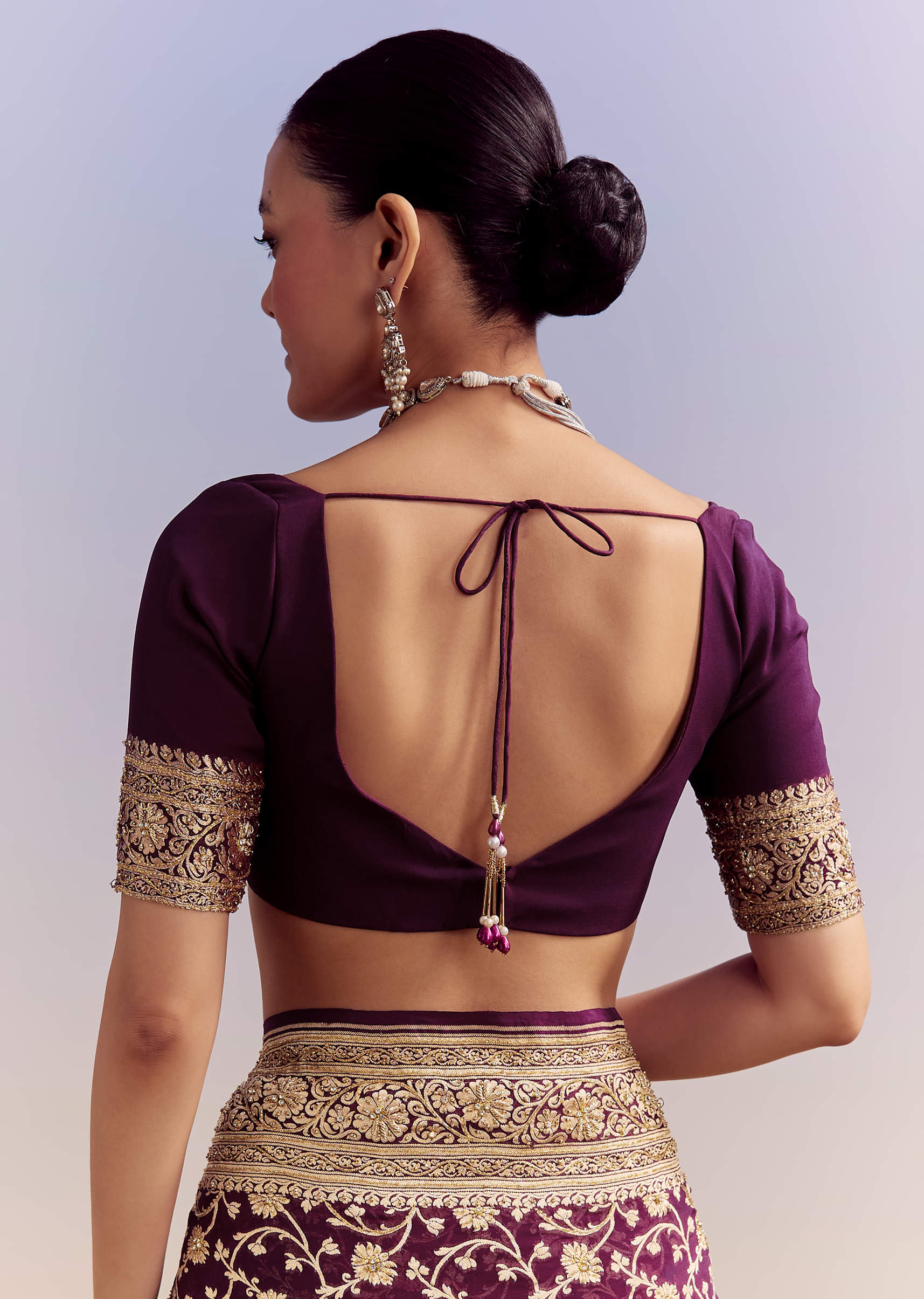 Wine Banarasi Silk Saree With Heavy Zari And Jaal Work - Image 8