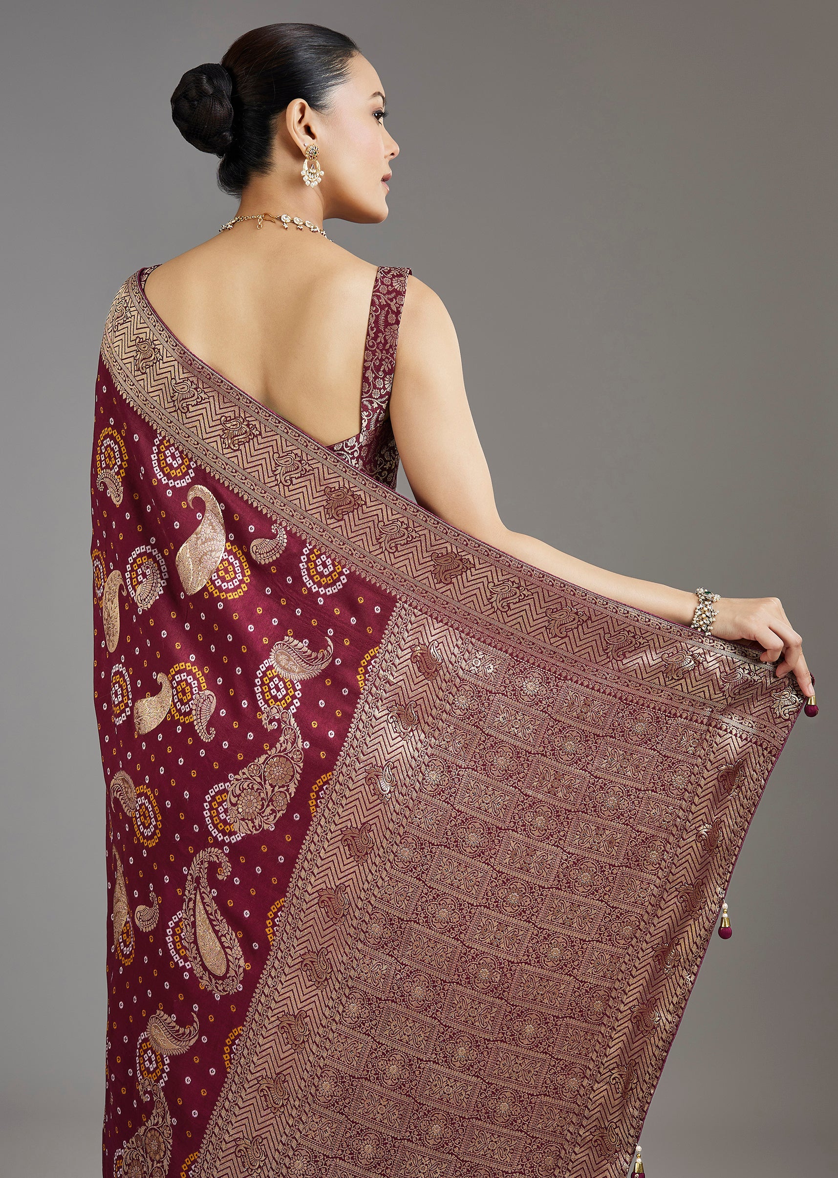 Wine Elegant Aura Dola Silk Saree - Image 5