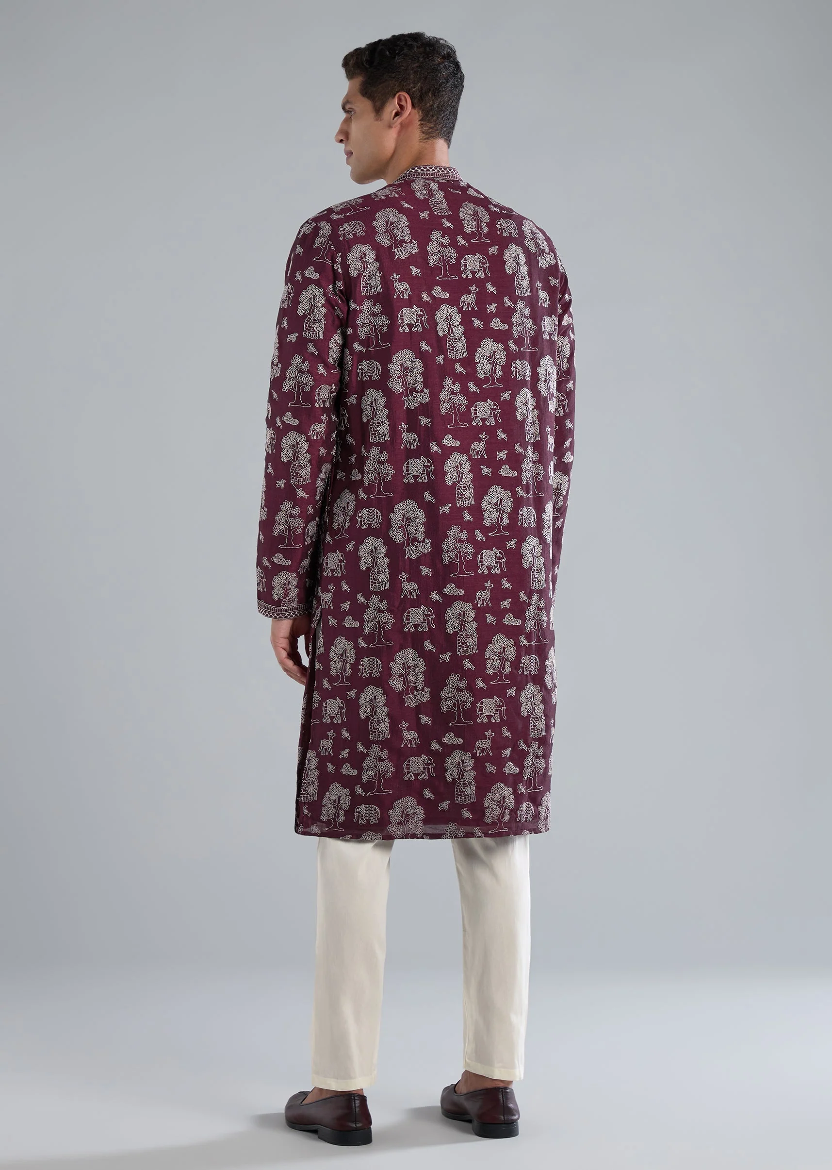 Wine Kurta Set With Thread And Resham Detailing - Image 5