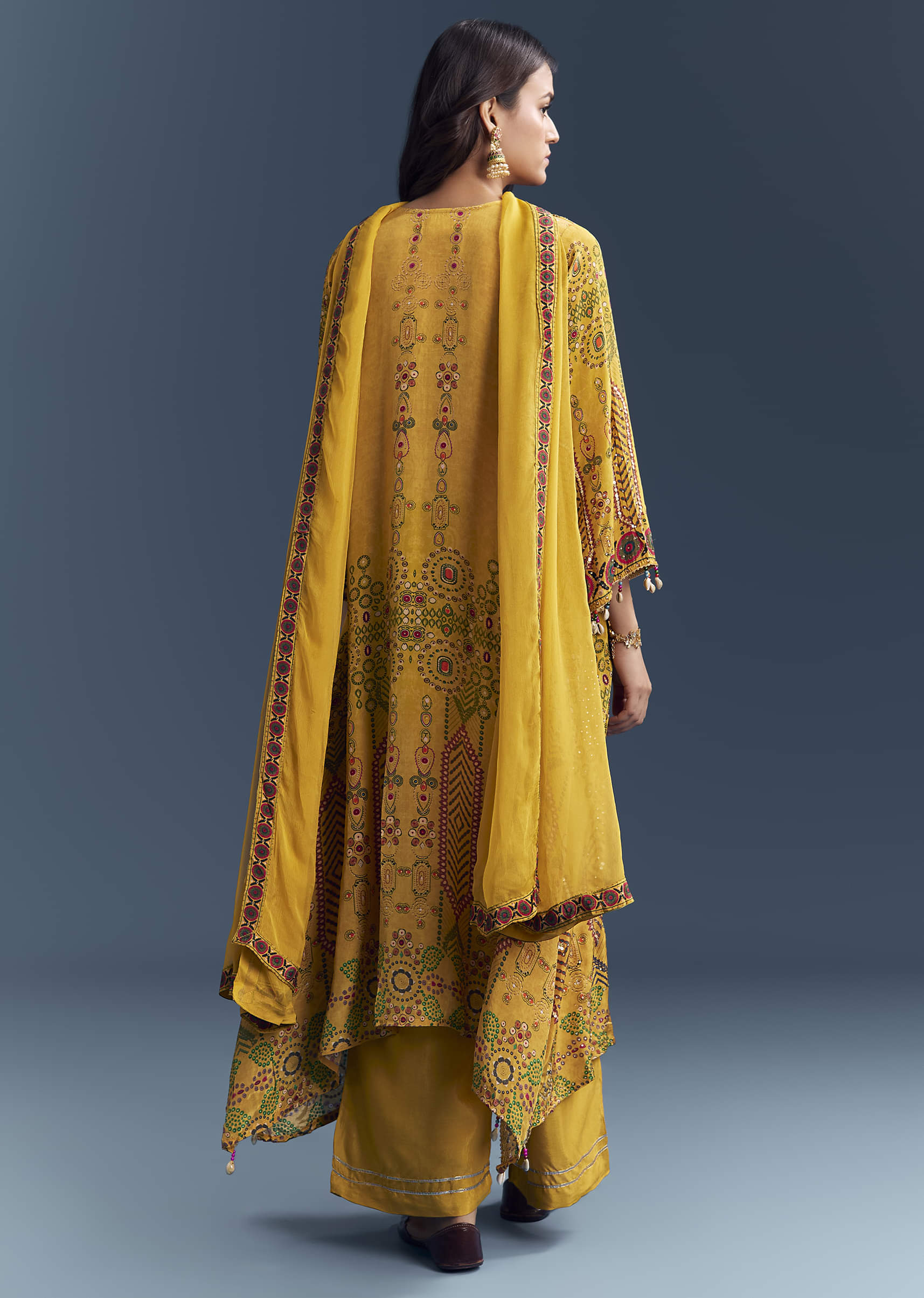 Yellow Crepe Printed Kurta Set With Sequins Work - Image 5
