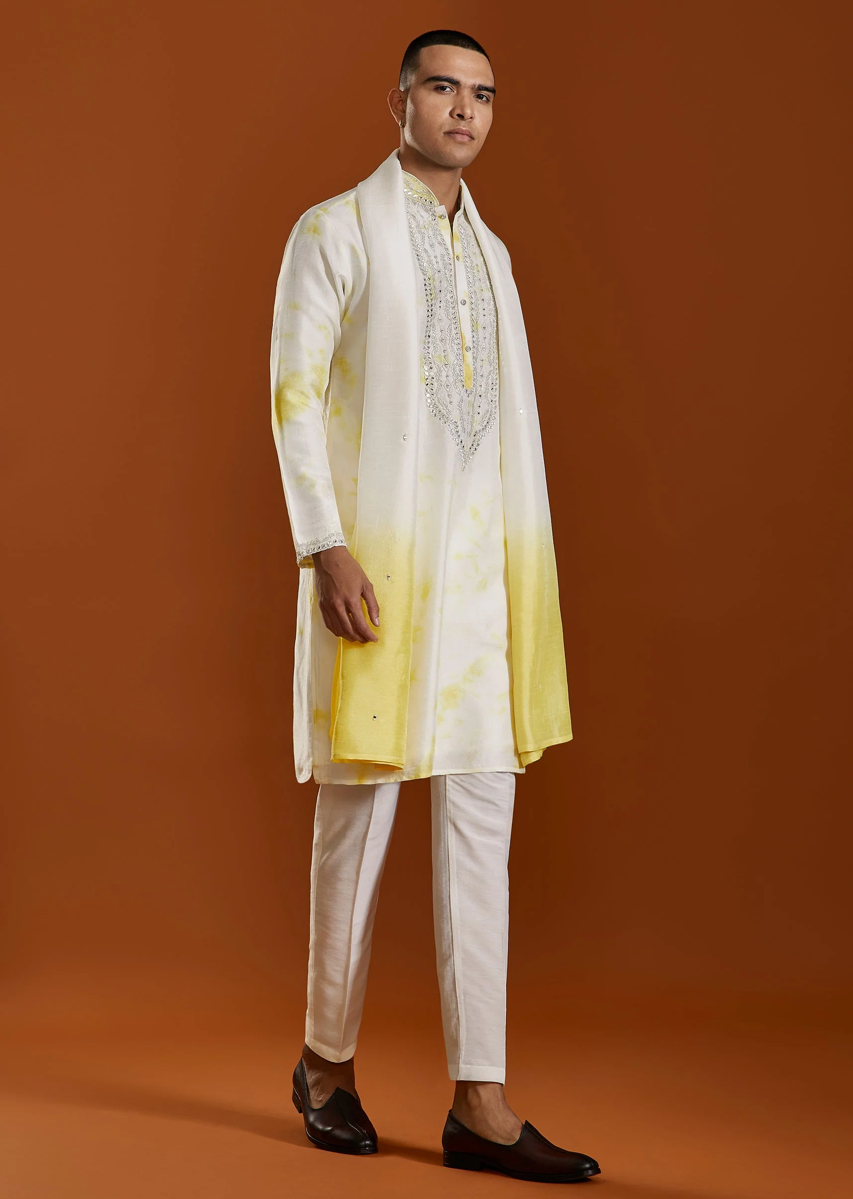 Yellow Embroidered Viscose Kurta Set With Dupatta - Image 3