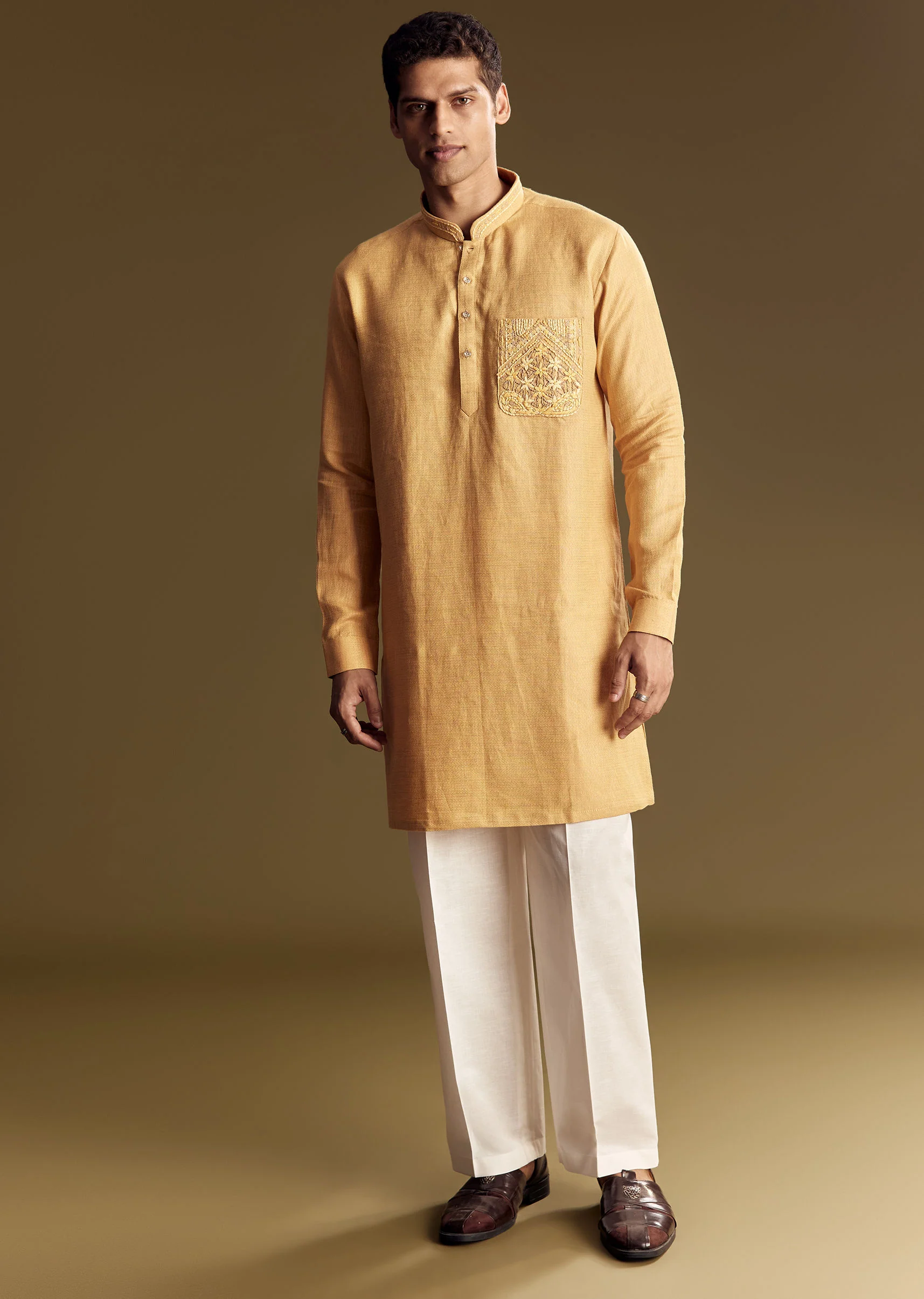 Yellow Linen Kurta Set With Embroidered Thread - Image 2