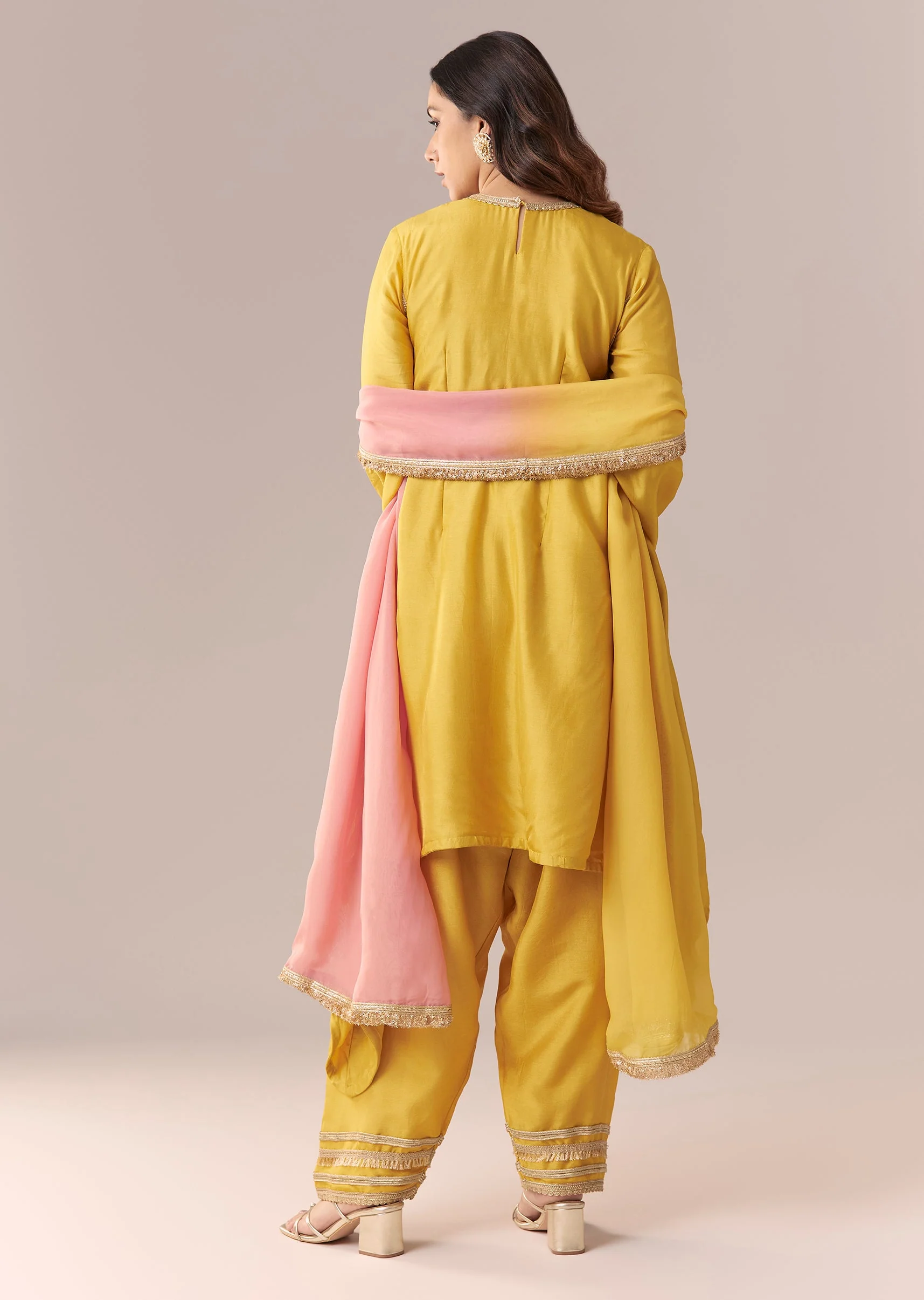 Yellow Ombre Dupatta Kurta Set With Pant - Image 5