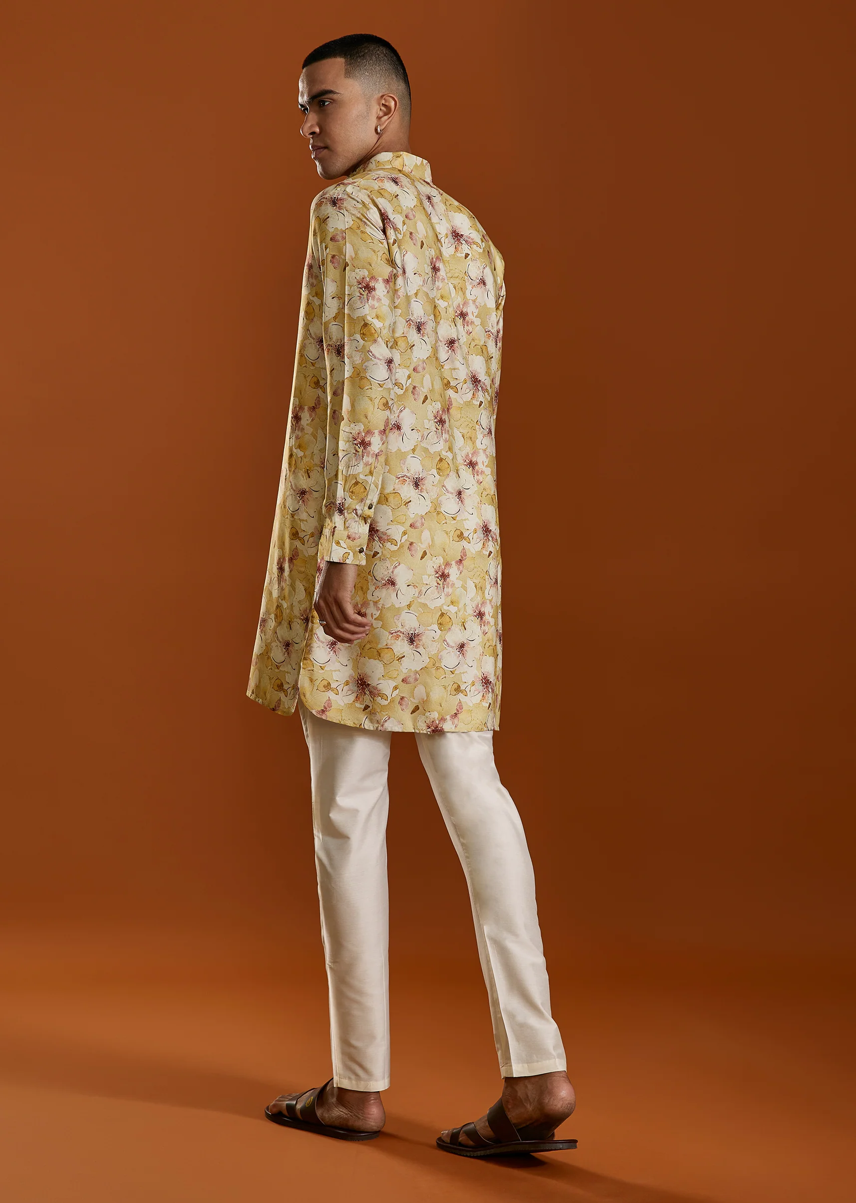 Yellow Pashmina Floral Printed Kurta Set With Zipper - Image 5