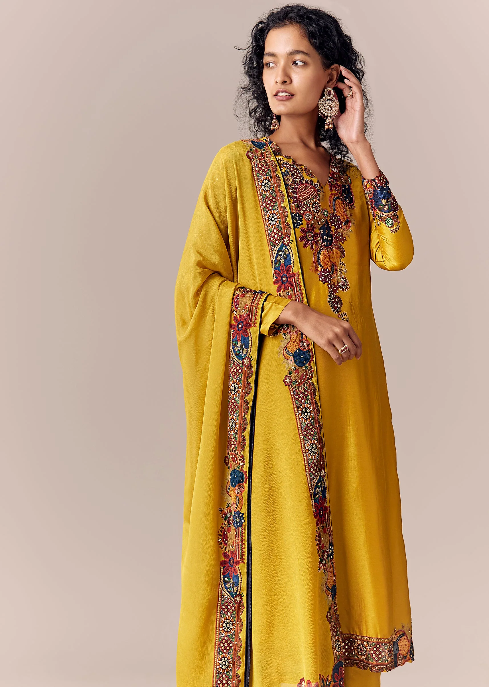 Yellow Printed Kurta Pant Set With Dupatta - Image 4