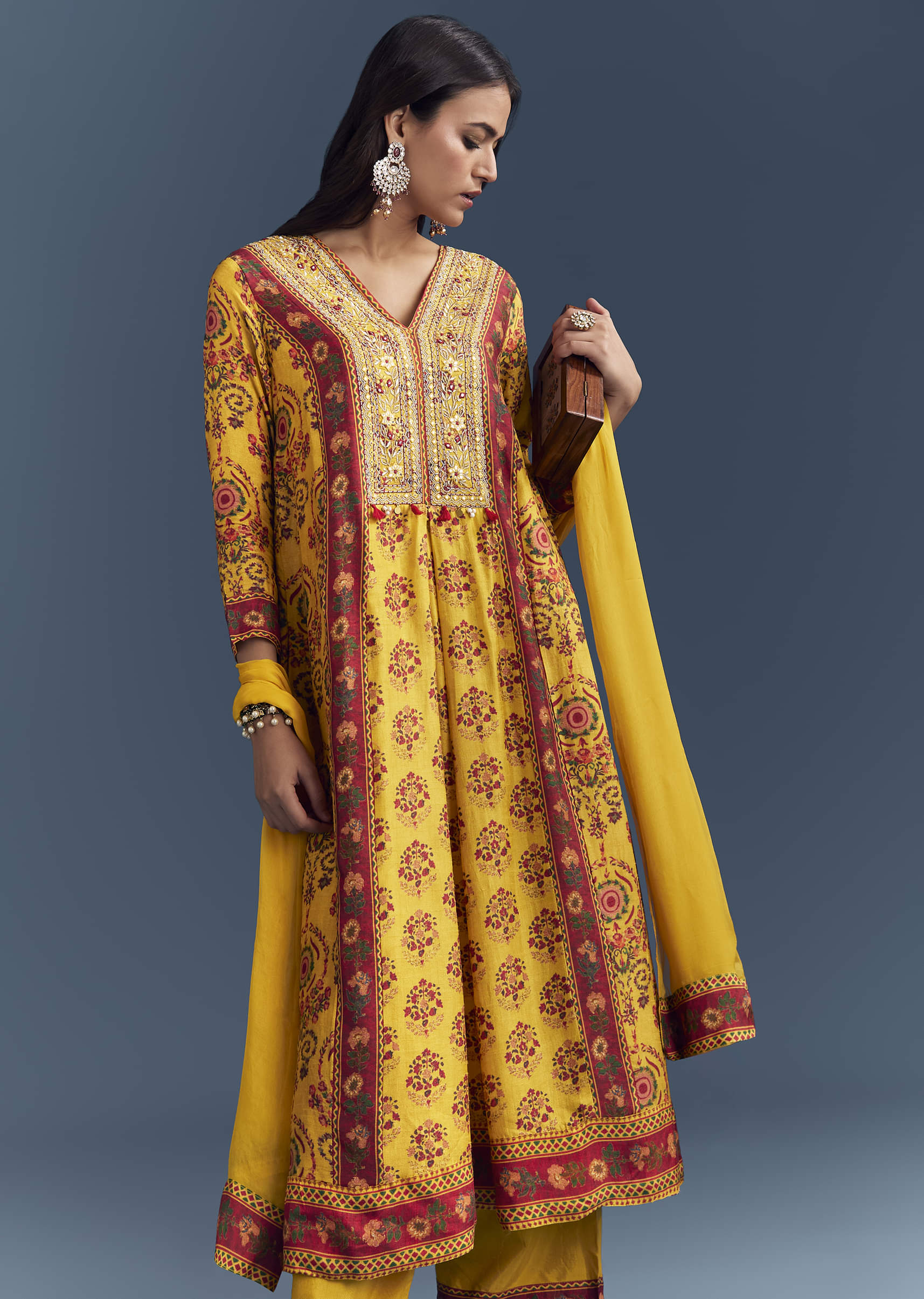 Yellow Silk Anarkali Suit With Floral Print And Zari Embroidery - Image 4