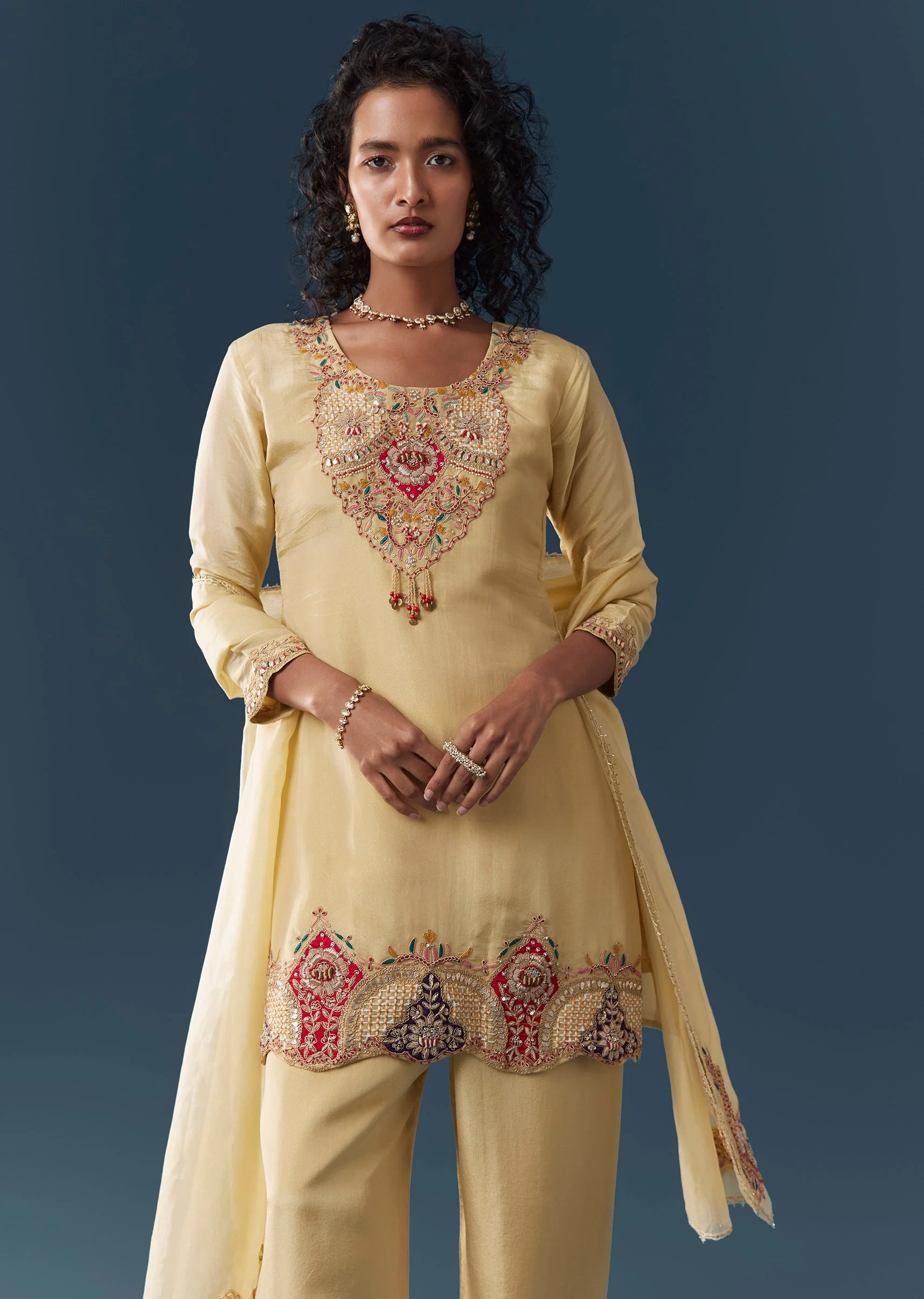 Yellow Tissue Kurta Pant Set With Dupatta - Image 4